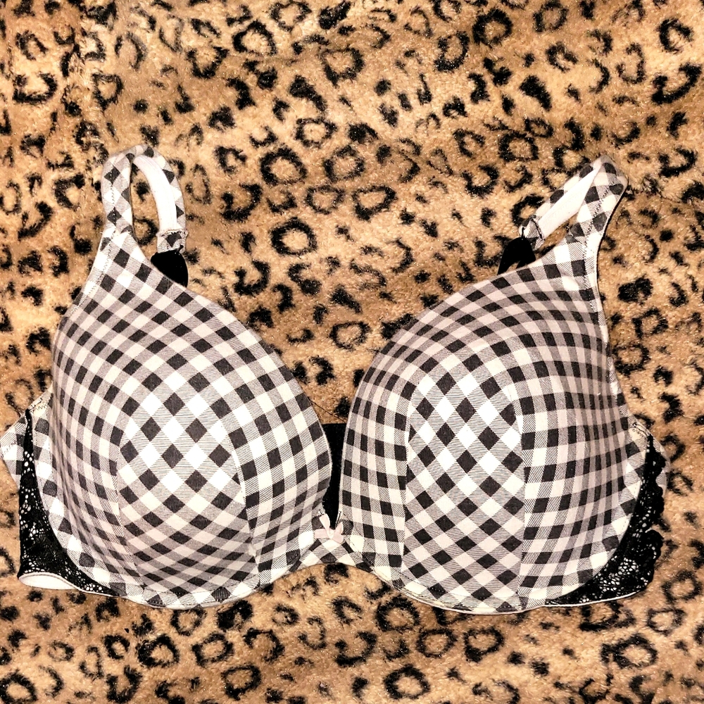 CACIQUE Black & white lace checkered bra